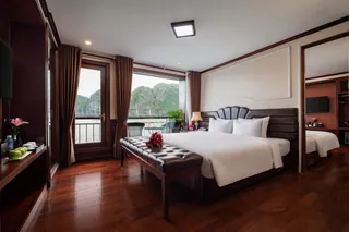 Junior/Senior Double Suite sea-view cabin