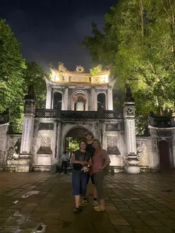 Diamond guiding a Hanoi street food tour