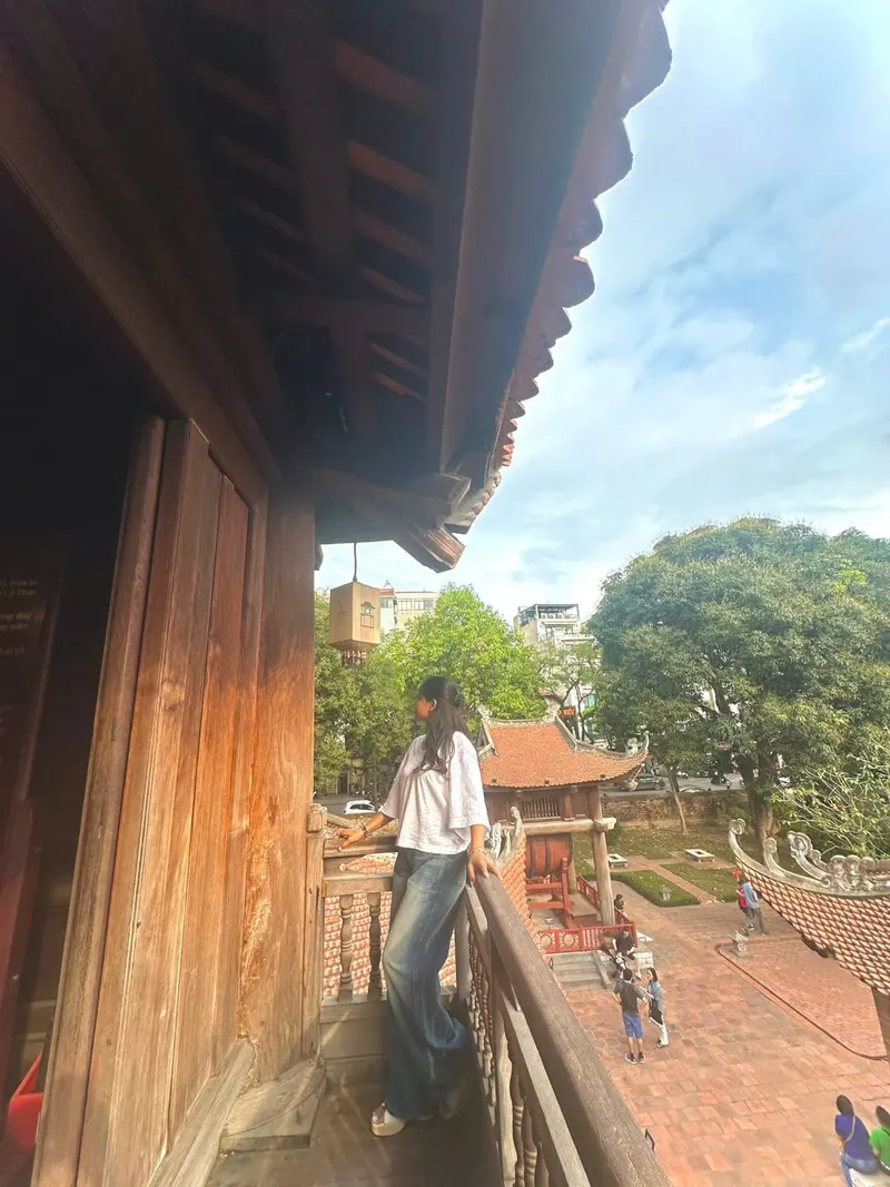 Guest in Ao Dai during the photoshoot &mdash; photo 15
