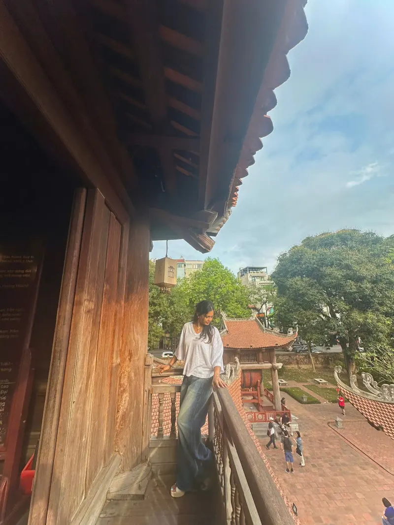 Guest in Ao Dai during the photoshoot &mdash; photo 16